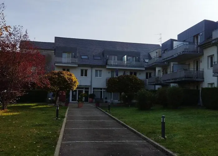 Le Repaire Du Golfeur De La Largue - Aparthotel