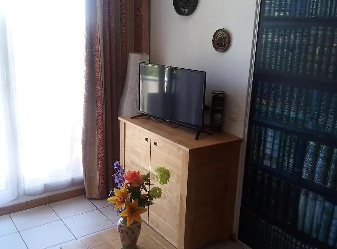 Le Repaire Du Golfeur De La Largue - Aparthotel